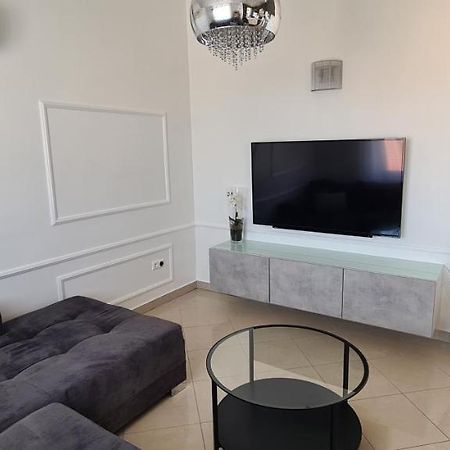 Apartman Moris Malinska Exterior foto