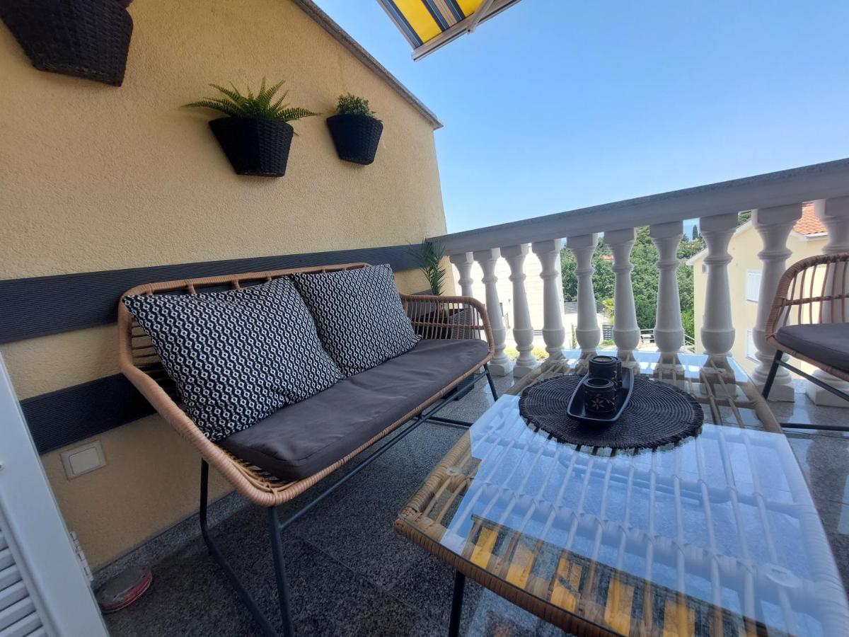 Apartman Moris Malinska Exterior foto